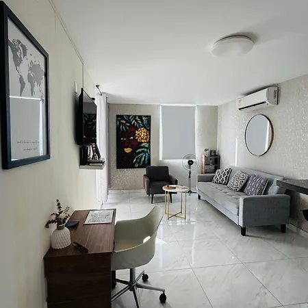 Stylish&renovated In El Laguito,